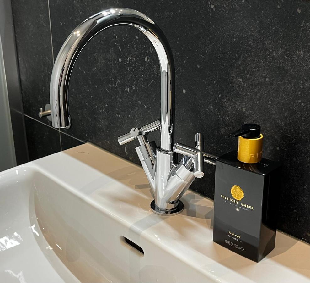 Arthouse Dordrecht Bed & Breakfast Екстериор снимка